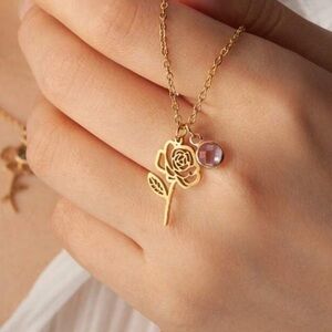 Boutique | Birthstone necklace!